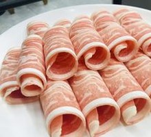 Golden Knife Premium Lamb Shoulder Meat