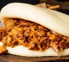 Old Man's Joy Braised Pork in Flatbread