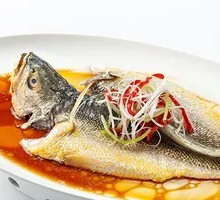 Scallion Oil Yellow Croaker