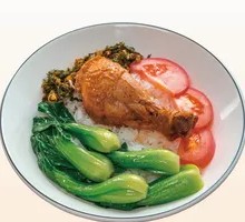卤汁鸡腿饭