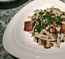 Stir-Fried Fresh Bamboo Shoots with Preserved Pork