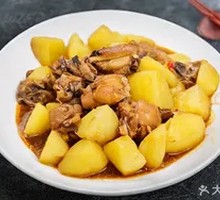 Stewed Chicken with Potatoes