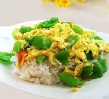 青椒鸡蛋盖饭