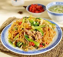 Stir-Fried细 Noodles