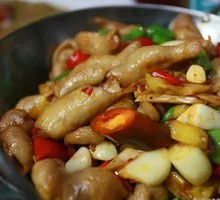 Spicy Pork Intestines Stir-fry