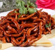 Beijing-style Shredded Pork in Soy Sauce