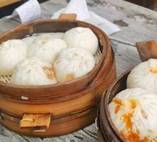 Leek Steamed Dumplings