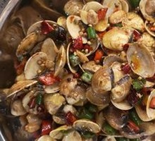 Spicy Stir-Fried Clams