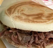 Cured Beef Sandwich (Fatty and Lean)