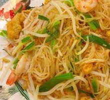 Seafood Fried Rice Noodles