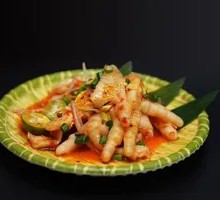 Dai-style Crushed Chicken Feet