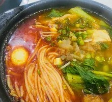 Spicy Rice Noodle Hot Pot