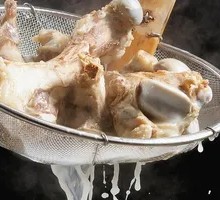 Sesame Paste Bone Soup Base