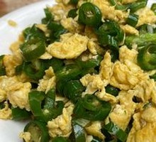 Sichuan-style Chili Stir-fried Free-range Eggs