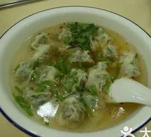 Shanghai Spinach Pork Dumplings