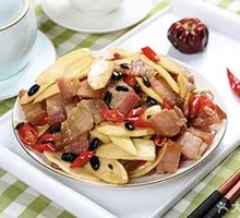 Mountain Bamboo Shoots Stir-Fried with Meat