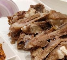 Hand-held Lamb