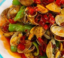 Spicy Stir-Fried Clams