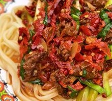 Spicy Chili Pork Noodles
