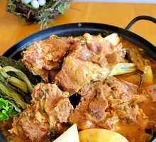 Potato and Pork Spine Hot Pot