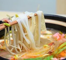 Three Delicacies Rice Noodles
