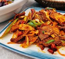 Signature Stir-Fried Beef