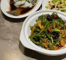 Garlic-Flavored Sea Bass