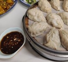 Mutton and Yellow Radish Steamed Dumplings
