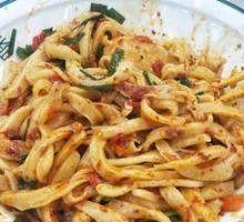Oil-Poured Vegetarian Noodles