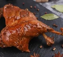 Five-Spice Braised Duck Leg (Sliced)