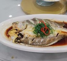 Scallion Oil Yellow Croaker