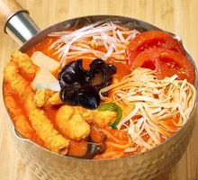Tomato Braised Pork Noodles