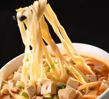 Vegetarian Noodles with Sauce