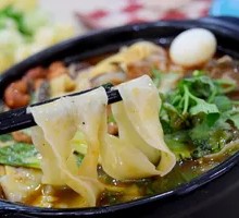 Bamboo Pot Knife-Sliced Noodles