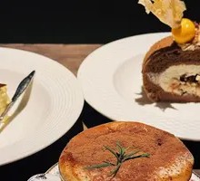 Vanilla Soft-Center Basque Cake