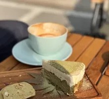 Matcha Mousse Basque