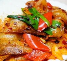 Green Pepper Spicy Pork Rice Bowl