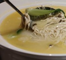 Chicken and Ham Braised Tofu Noodles