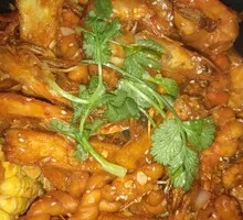 Fresh Shrimp and Chicken Pot