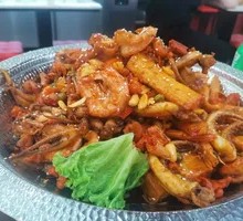 Fresh Shrimp and Squid Pot