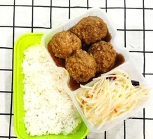 Braised Pork Meatballs with Rice