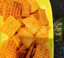 Spicy Rice Crackers
