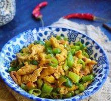 Spicy Pepper and Free-range Egg Stir-fry