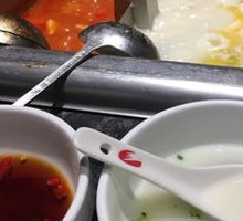 Hot-Boiled Pig Trotters