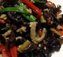 Wood Ear Mushroom and Pork Shreds