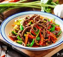Beijing-style Shredded Pork in Soy Sauce