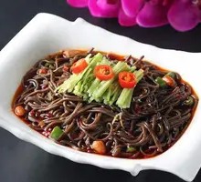 Cold-Pressed Fern Root Noodles Salad