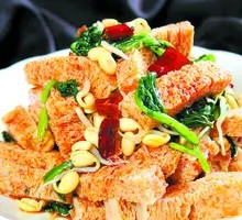 Bean Sprout and Wheat Gluten Stir-fry