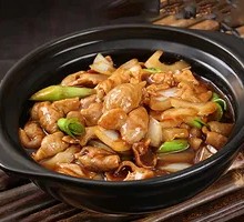 Braised Pork Intestines in Clay Pot