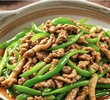 Stir-Fried Pork with Green Pepper